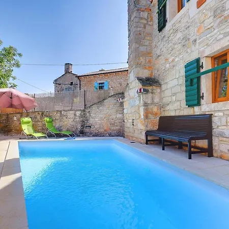Holiday home Dani